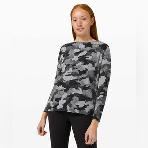 Lululemon Back In Action long sleeve Rulu size 6